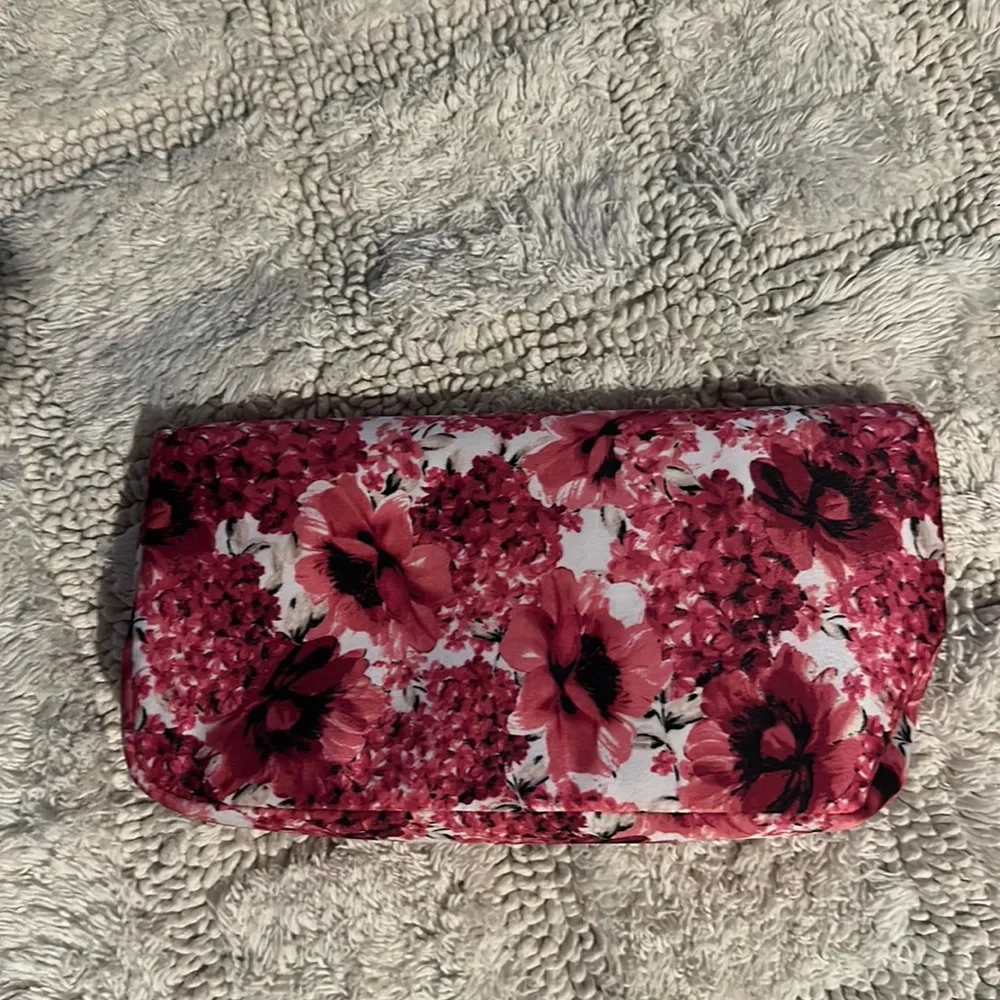 WHBM Floral Clutch with Shoulder Chain Strap - Picture 3 of 10